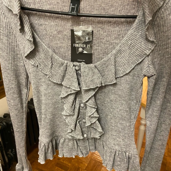 Forever21 Ruffle Top - Picture 2 of 5